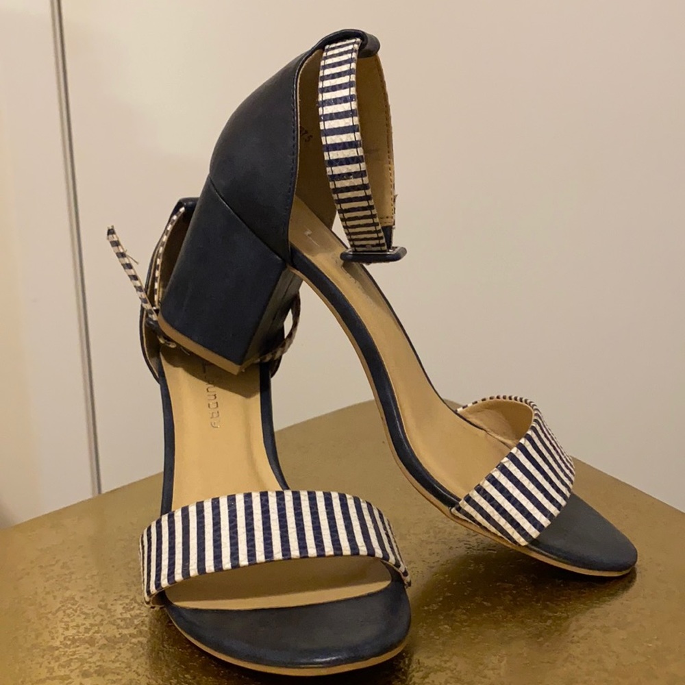 Women’s shoes